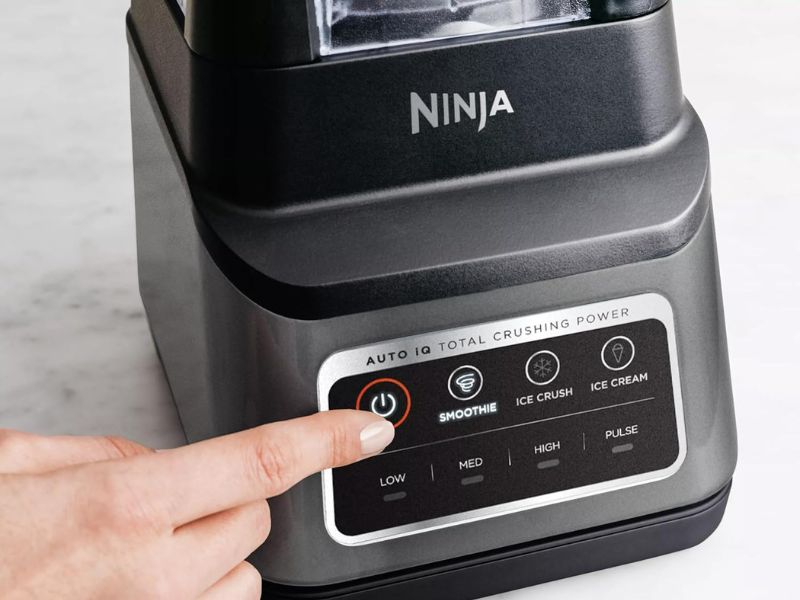 Ninja BN701 Professional Plus Blender Review 