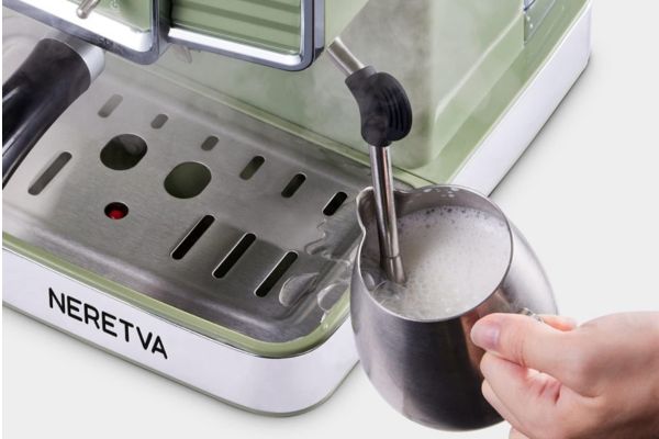 Neretva Espresso Coffee Machine milk frother