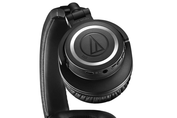 Audio-Technica ATH-M50xBT2 Connectivity and Usability